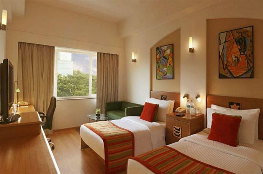 Lemon Tree Hotel Hinjewadi Pune Hinjawadi Exterior photo