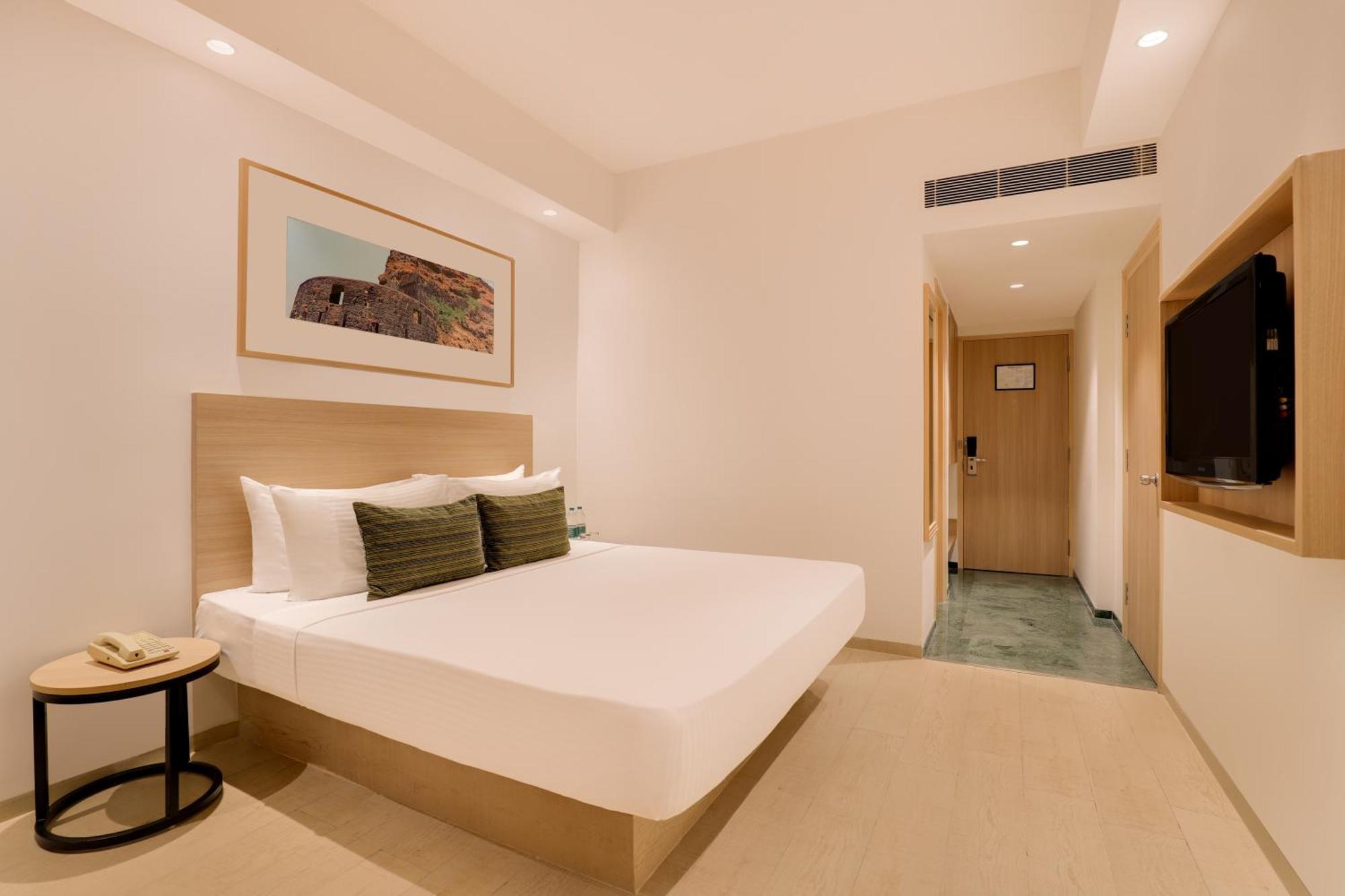 Lemon Tree Hotel Hinjewadi Pune Hinjawadi Exterior photo